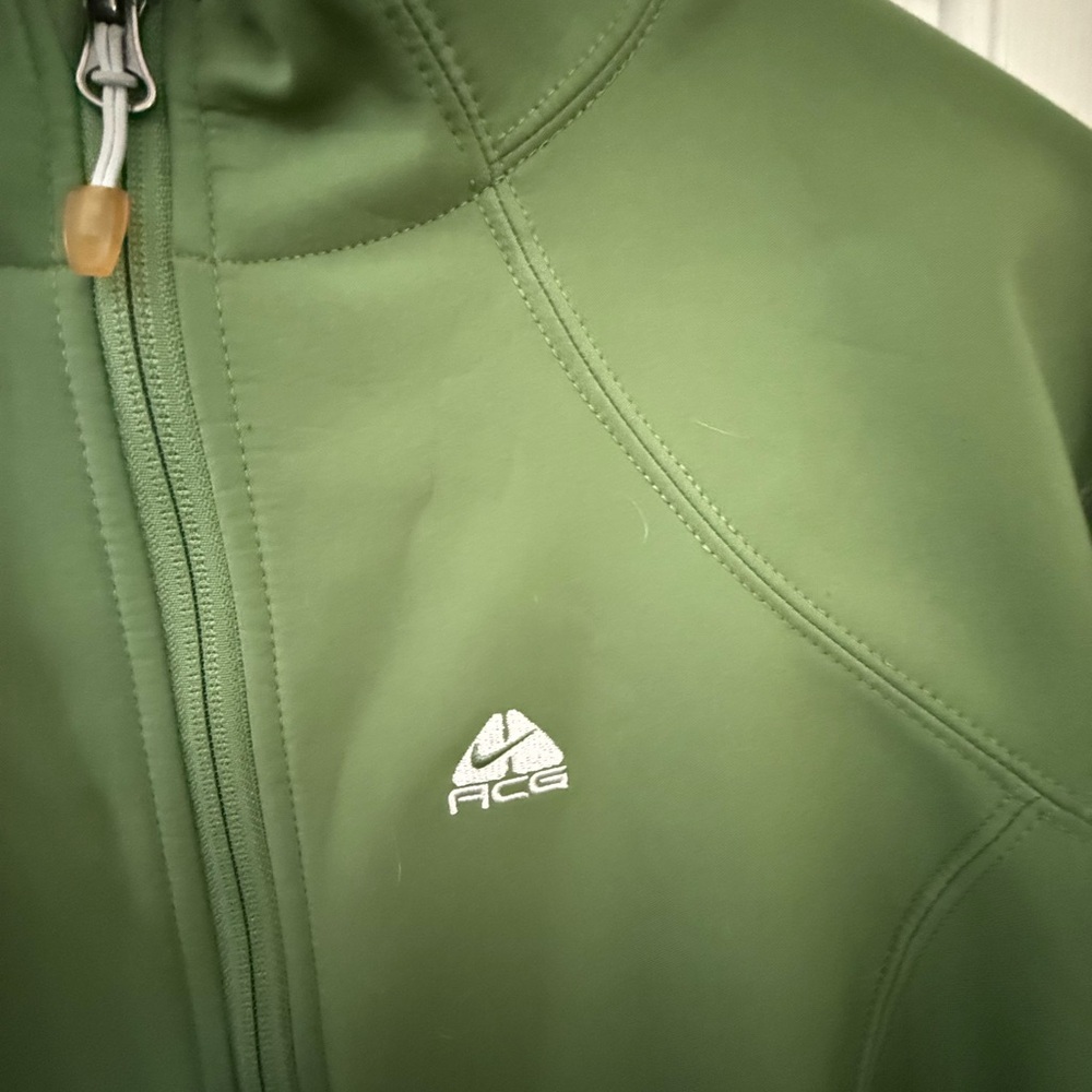Nike ACG Jacket - Picture 2 of 6